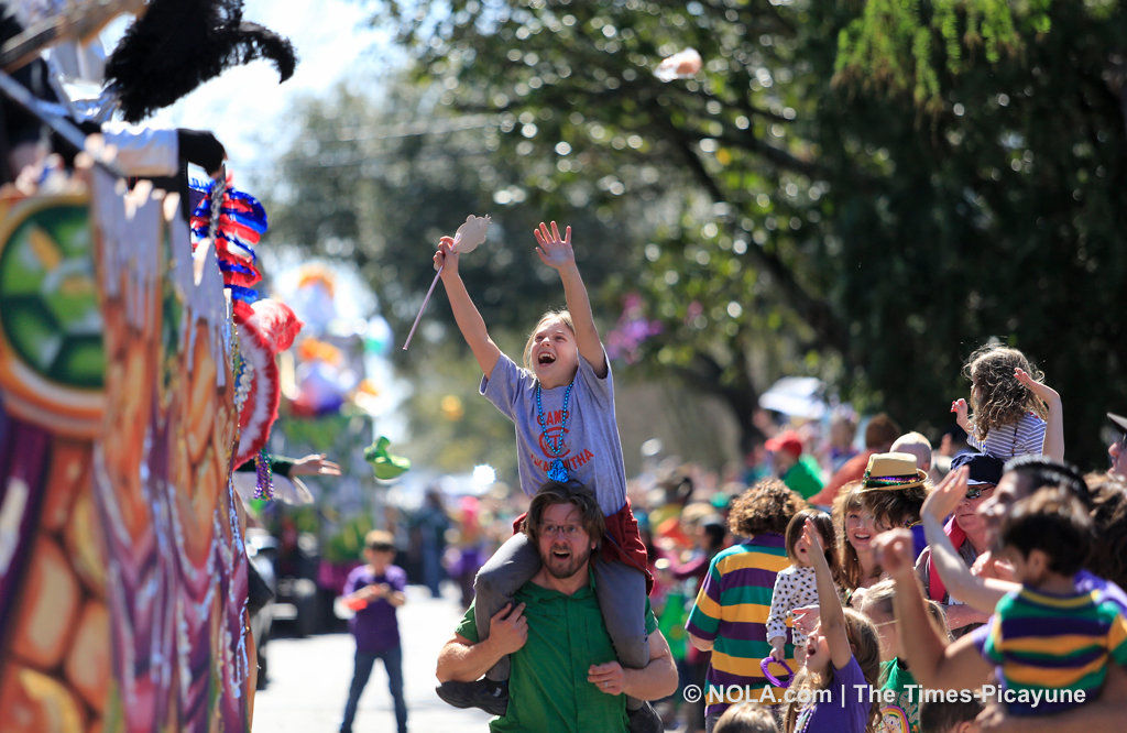 Krewe of Thoth rolls through New Orleans: See Mardi Gras parade photos